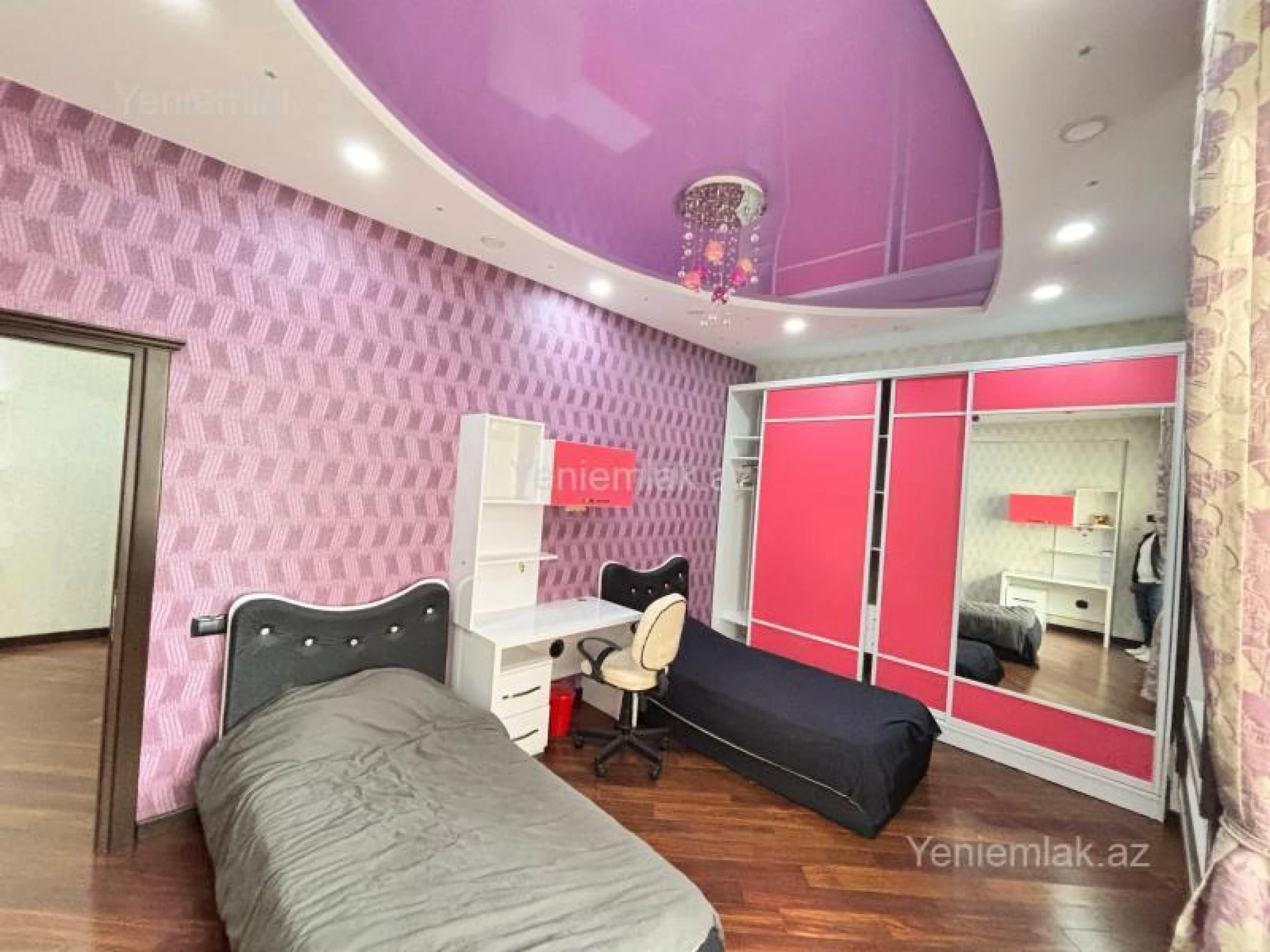 Satılır 4 otaqlı yeni tikili 140 m²