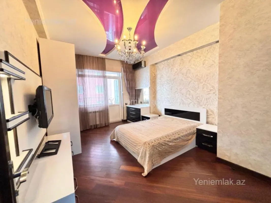 Satılır 4 otaqlı yeni tikili 140 m²