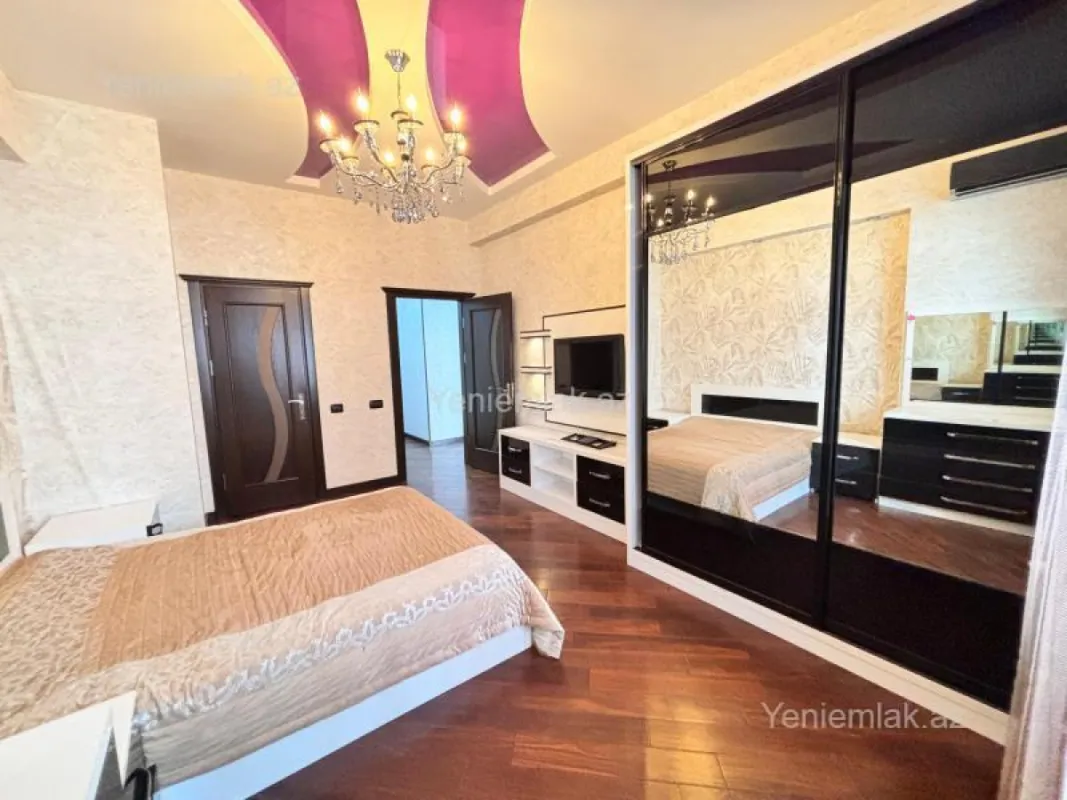 Satılır 4 otaqlı yeni tikili 140 m²