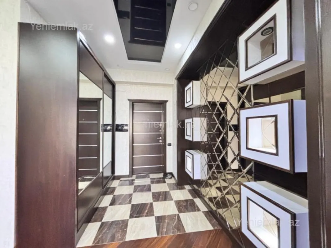 Satılır 4 otaqlı yeni tikili 140 m²