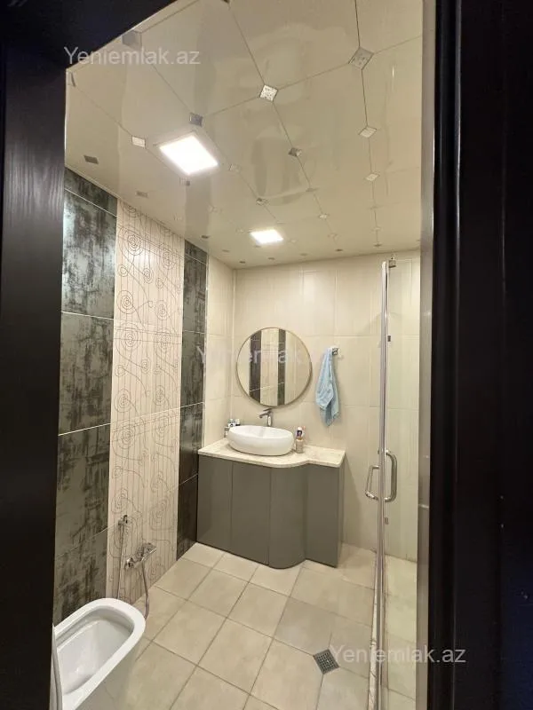 Satılır 3 otaqlı yeni tikili 110 m²