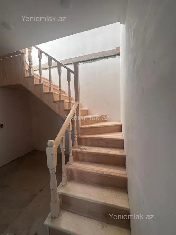 Satılır 4 otaqlı həyət evi 130 m²