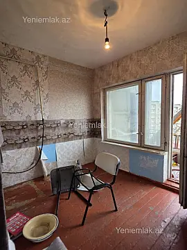 Satılır 1 otaqlı köhnə tikili 45 m²