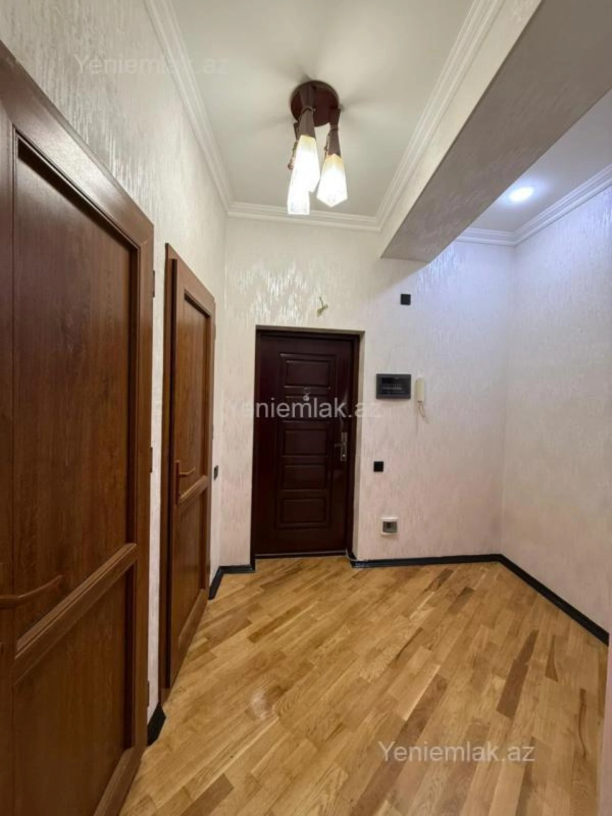 Satılır 2 otaqlı yeni tikili 75 m²