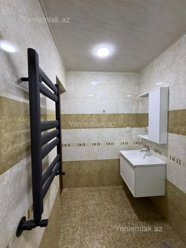 Satılır 2 otaqlı yeni tikili 75 m²