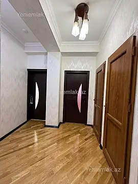 Satılır 2 otaqlı yeni tikili 75 m²