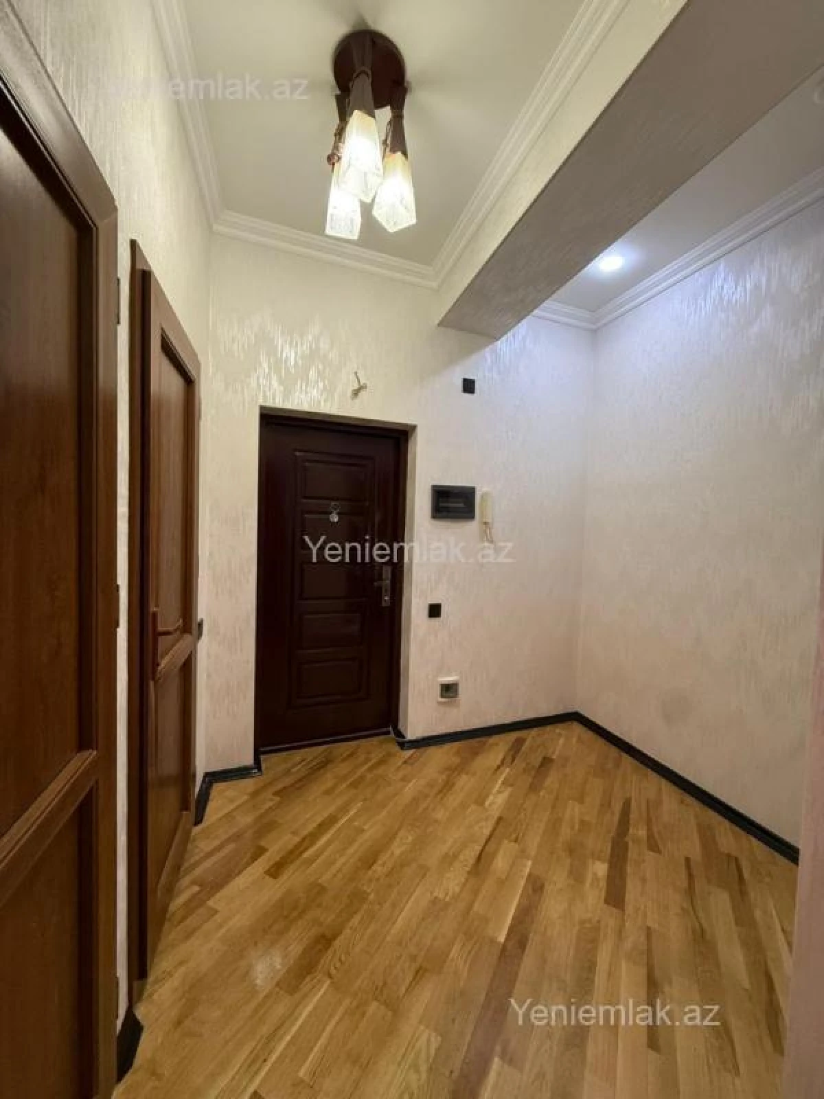 Satılır 2 otaqlı yeni tikili 75 m²