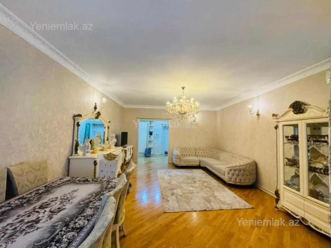 Satılır 3 otaqlı yeni tikili 145 m²