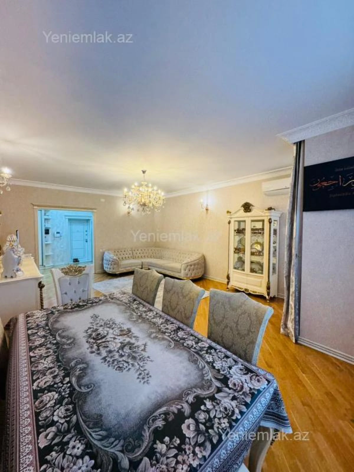 Satılır 3 otaqlı yeni tikili 145 m²