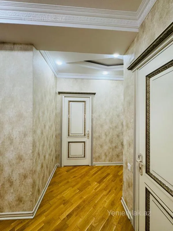 Satılır 3 otaqlı yeni tikili 145 m²