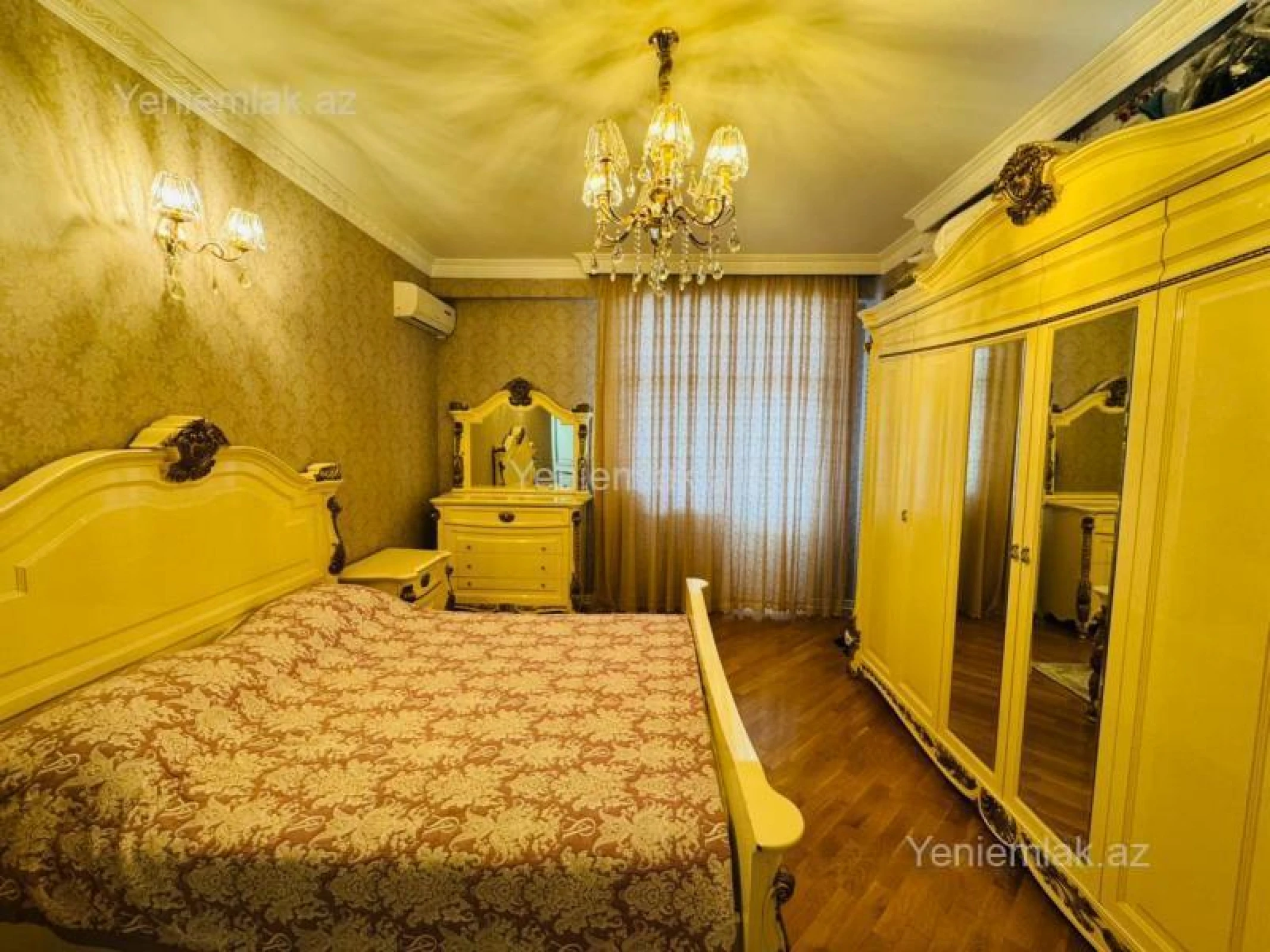 Satılır 3 otaqlı yeni tikili 145 m²