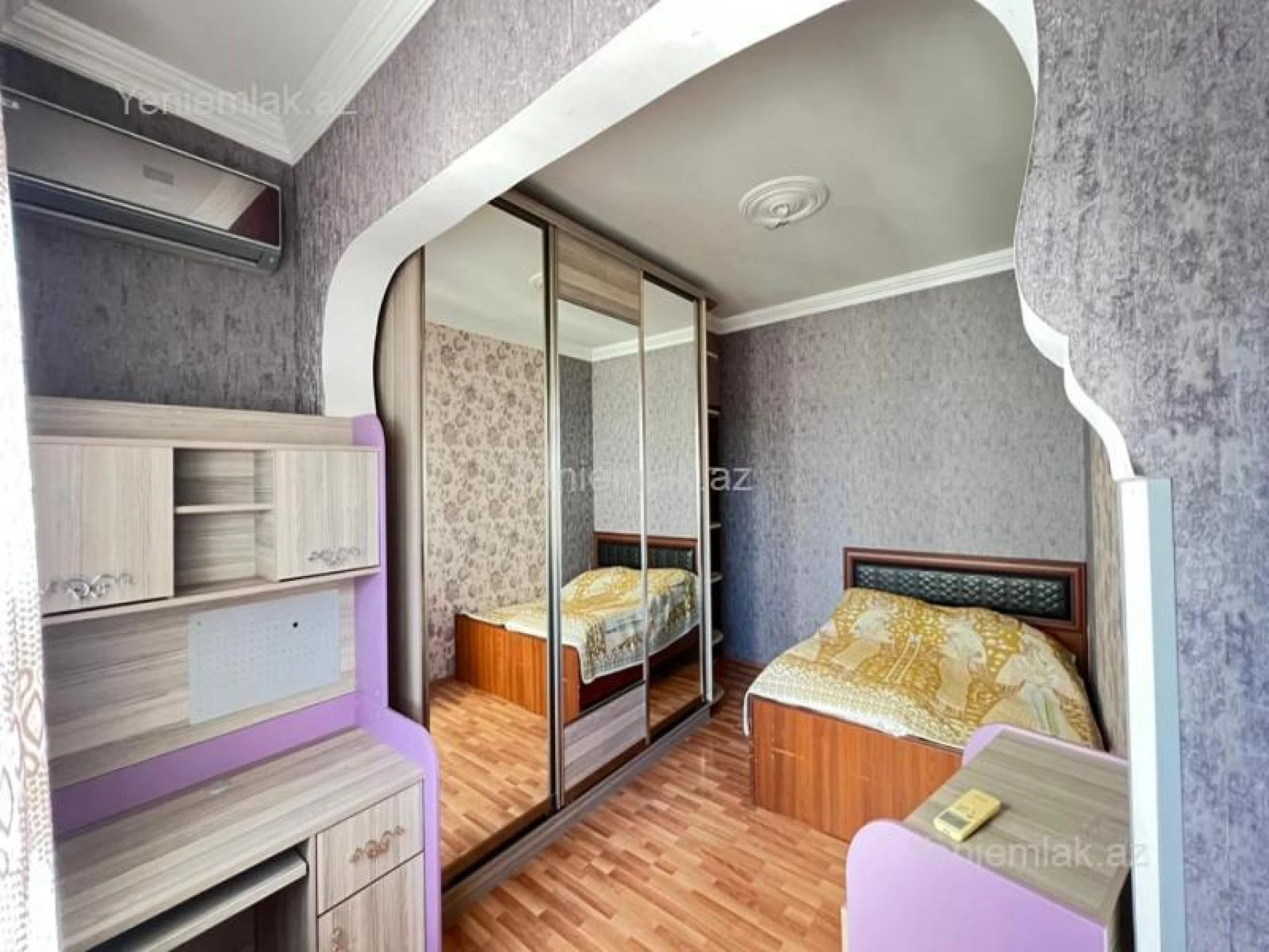 Satılır 9 otaqlı köhnə tikili 85 m²