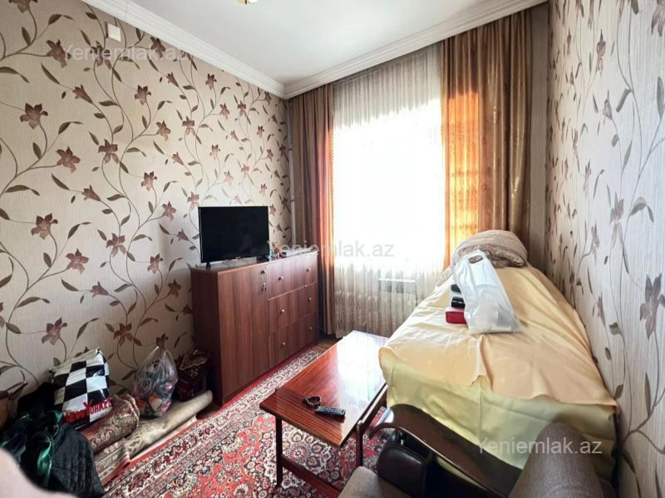 Satılır 9 otaqlı köhnə tikili 85 m²
