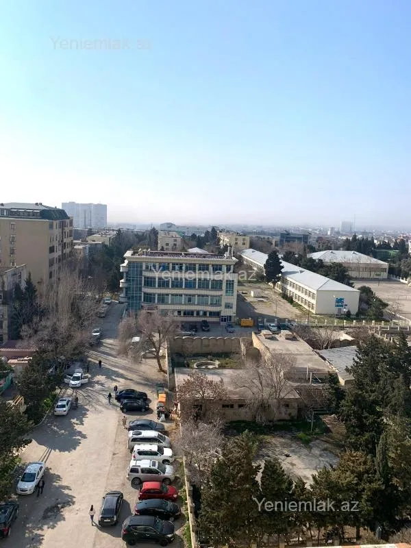 Satılır 3 otaqlı yeni tikili 130 m²