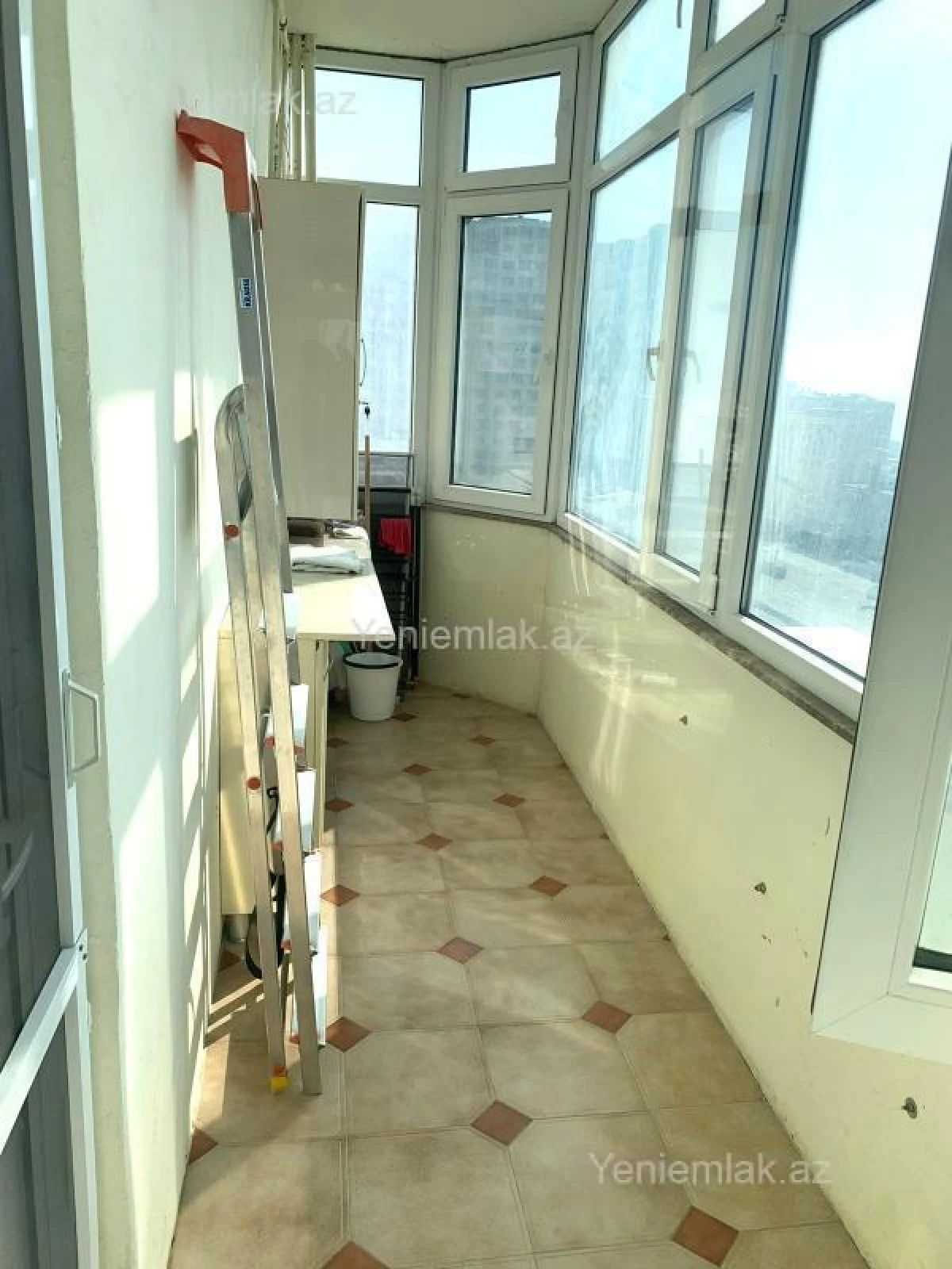 Satılır 3 otaqlı yeni tikili 130 m²