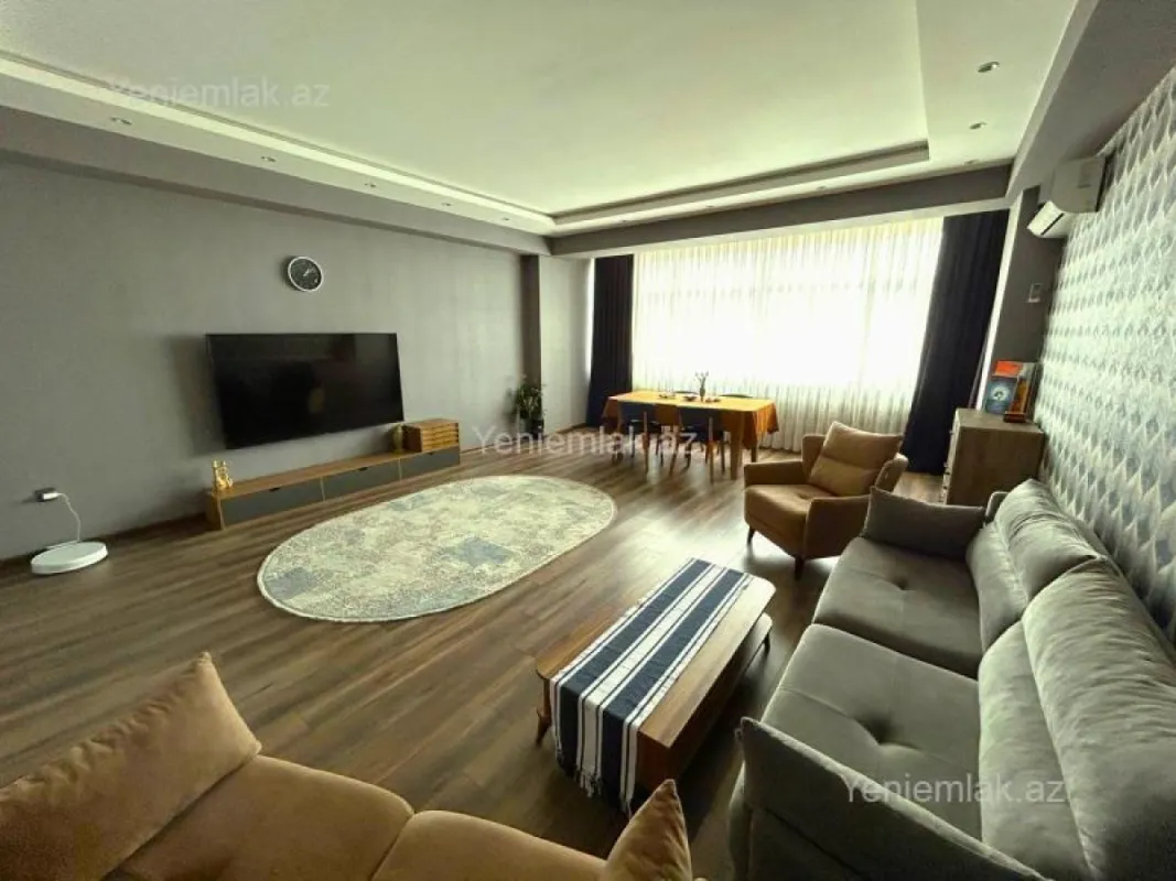 Satılır 3 otaqlı yeni tikili 140 m²