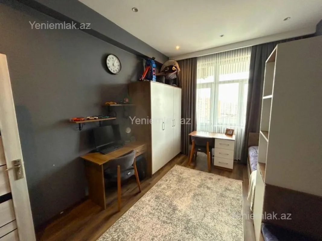 Satılır 3 otaqlı yeni tikili 140 m²