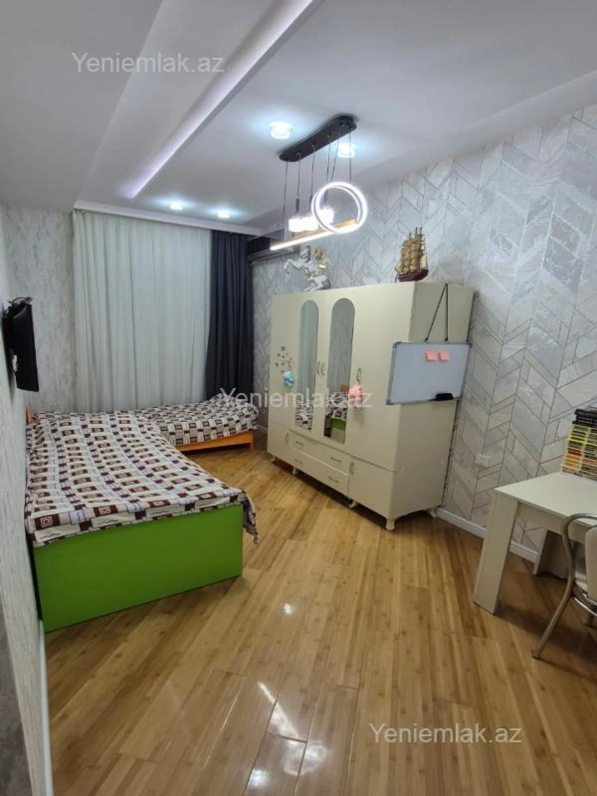 Satılır 3 otaqlı yeni tikili 85 m²