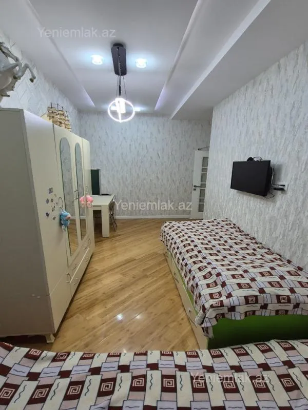 Satılır 3 otaqlı yeni tikili 85 m²