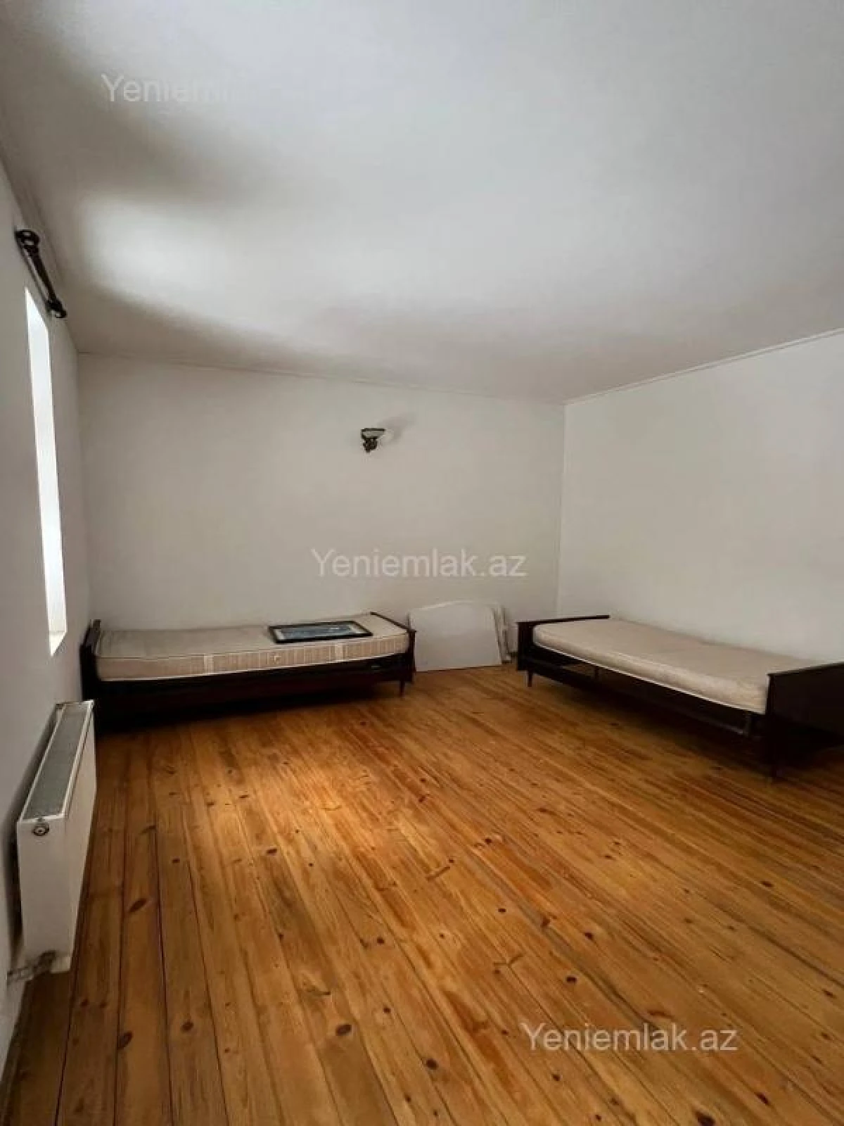 Satılır 10 otaqlı həyət evi 399 m²