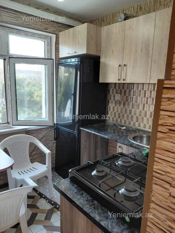 Satılır 2 otaqlı köhnə tikili 54 m²