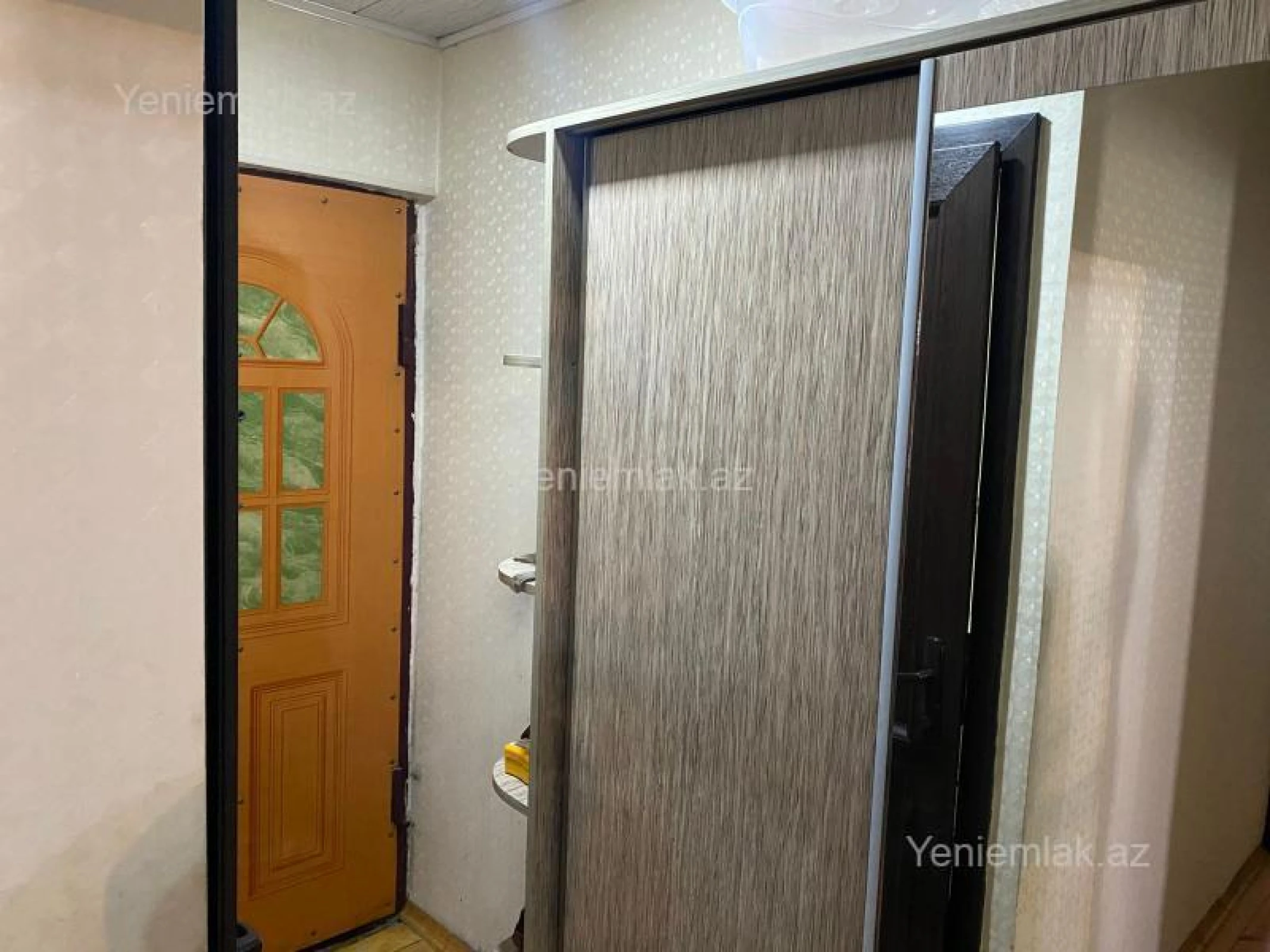 Satılır 2 otaqlı köhnə tikili 54 m²