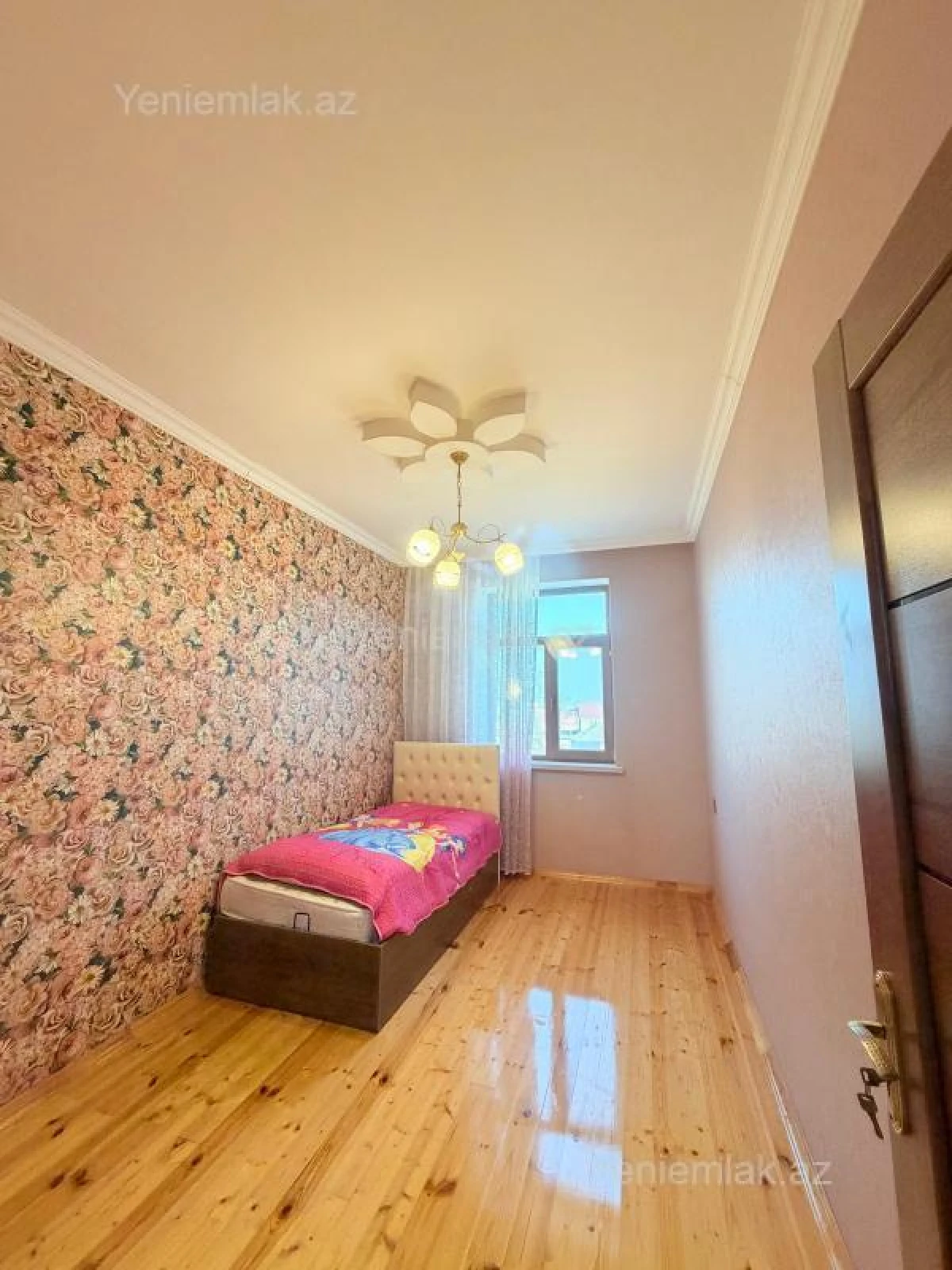 Satılır 4 otaqlı həyət evi 140 m²