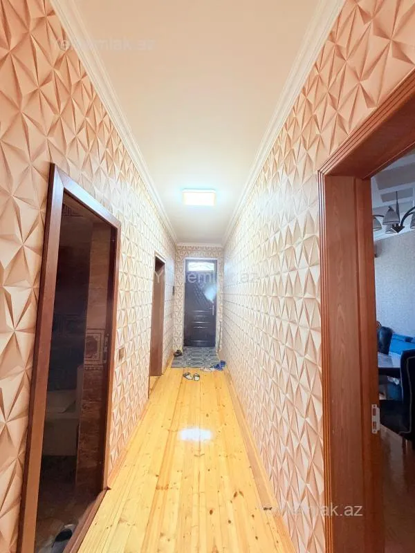 Satılır 4 otaqlı həyət evi 140 m²