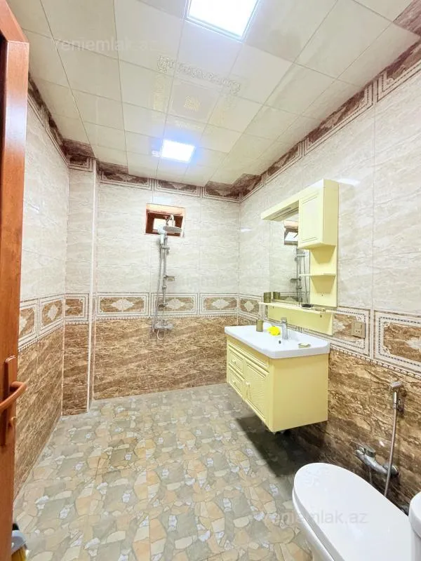 Satılır 4 otaqlı həyət evi 140 m²