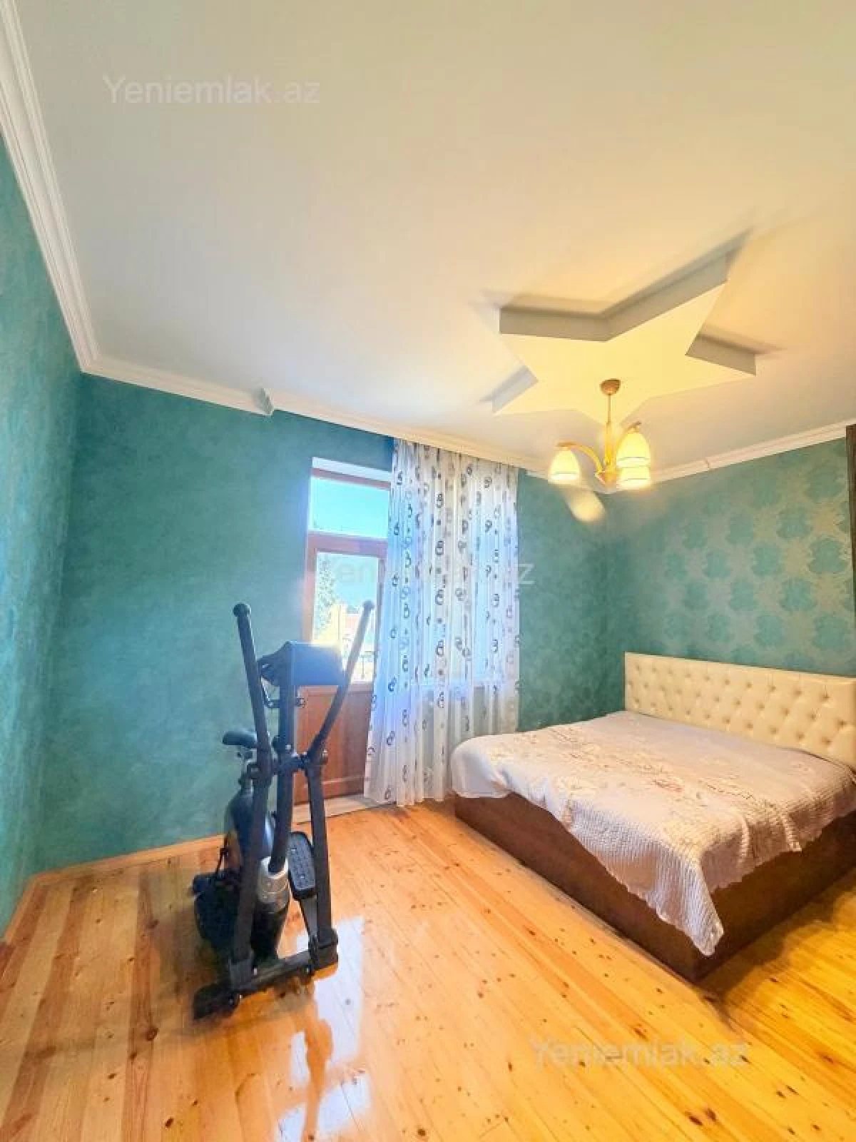 Satılır 4 otaqlı həyət evi 140 m²