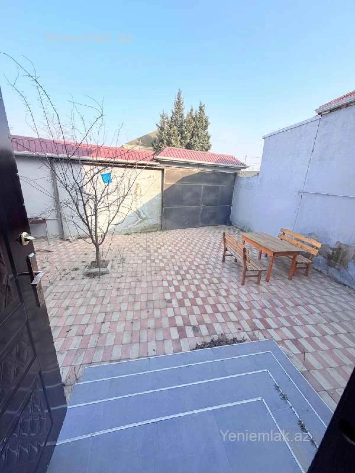 Satılır 4 otaqlı həyət evi 140 m²