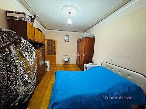 Satılır 3 otaqlı köhnə tikili 90 m²