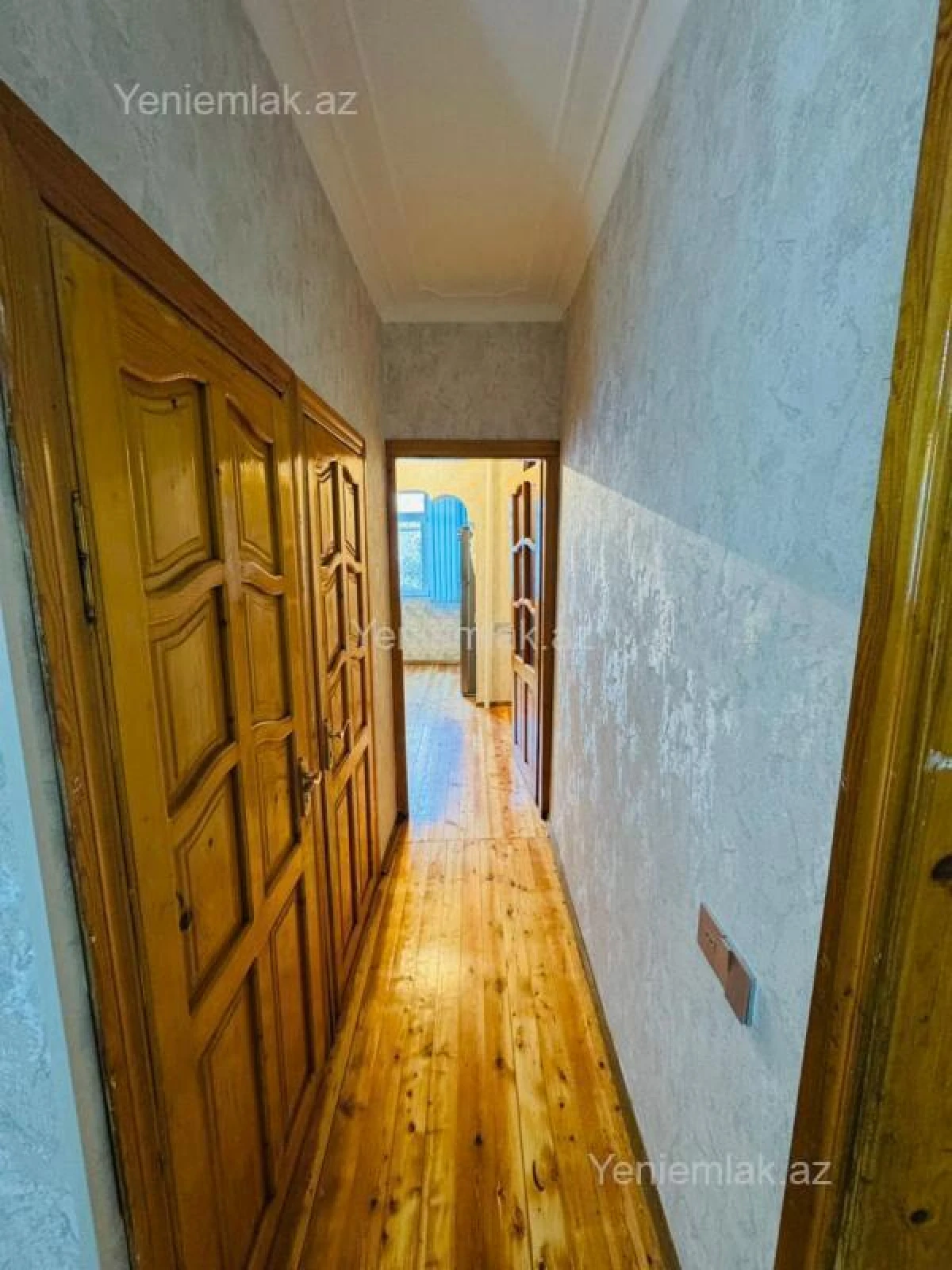 Satılır 3 otaqlı köhnə tikili 90 m²
