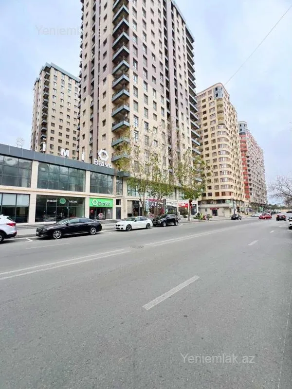 Satılır 4 otaqlı yeni tikili 192 m²