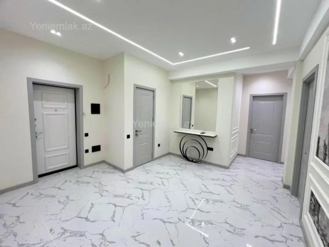 Satılır 4 otaqlı yeni tikili 192 m²