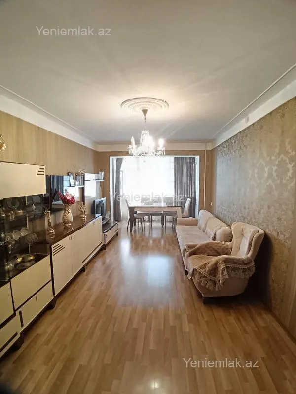 Satılır 3 otaqlı köhnə tikili 68 m²