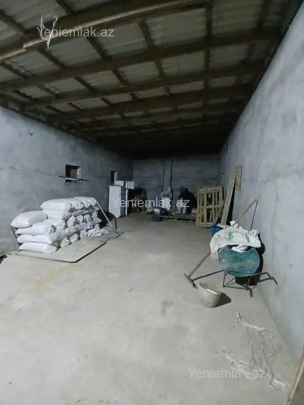 Satılır 3 otaqlı obyekt 2200 m²