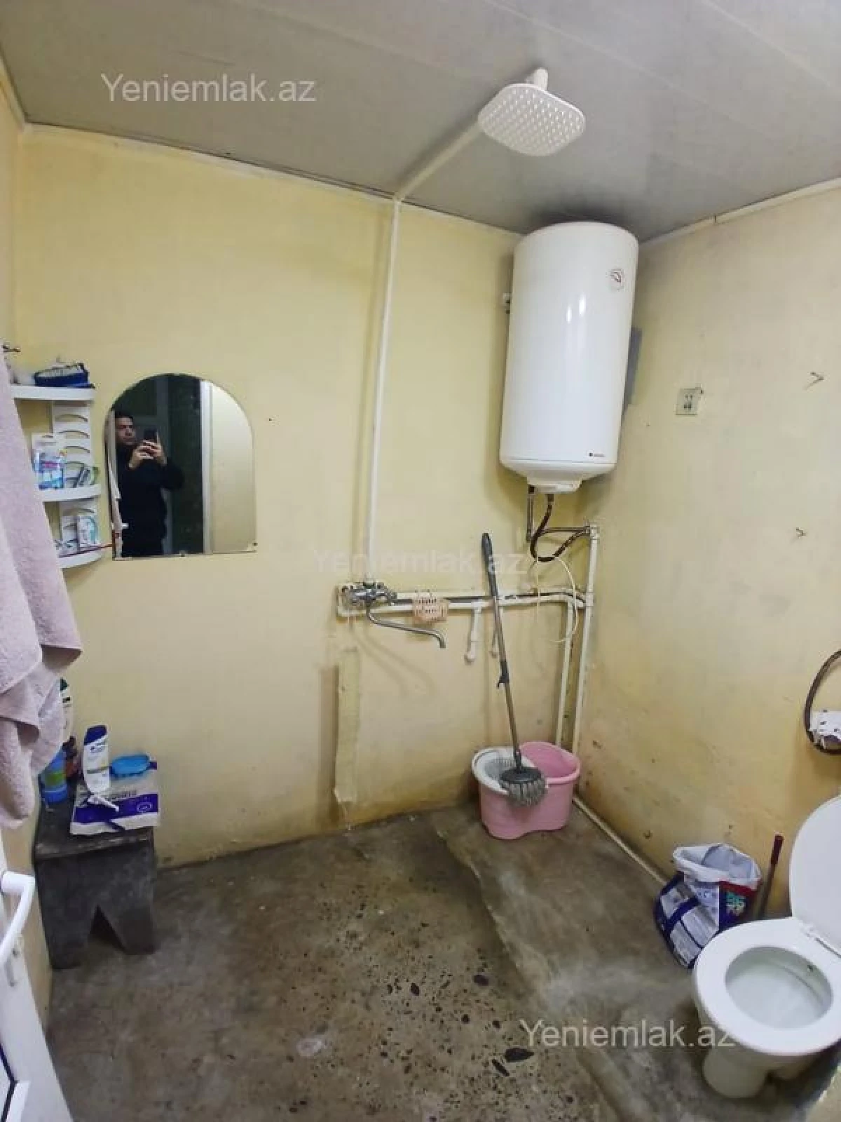 Satılır 3 otaqlı obyekt 2200 m²