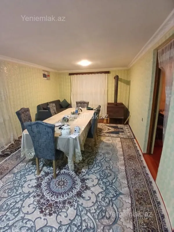 Satılır 3 otaqlı obyekt 2200 m²