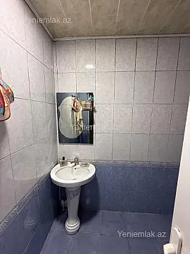 Satılır 4 otaqlı həyət evi 200 m²