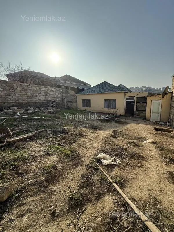 Satılır 4 otaqlı həyət evi 200 m²