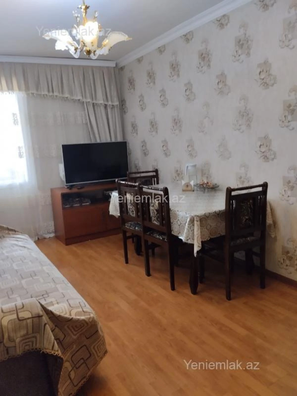 Satılır 2 otaqlı köhnə tikili 40 m²