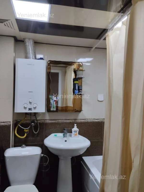 Satılır 2 otaqlı köhnə tikili 40 m²