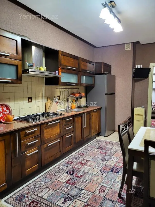 Satılır 4 otaqlı yeni tikili 178 m²