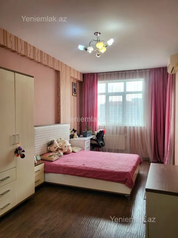 Satılır 4 otaqlı yeni tikili 178 m²