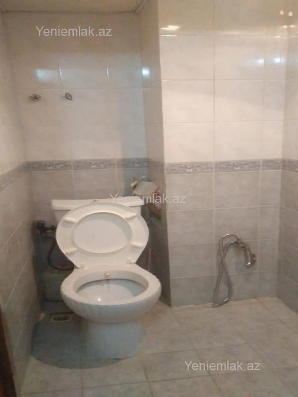 Satılır 3 otaqlı köhnə tikili 75 m²