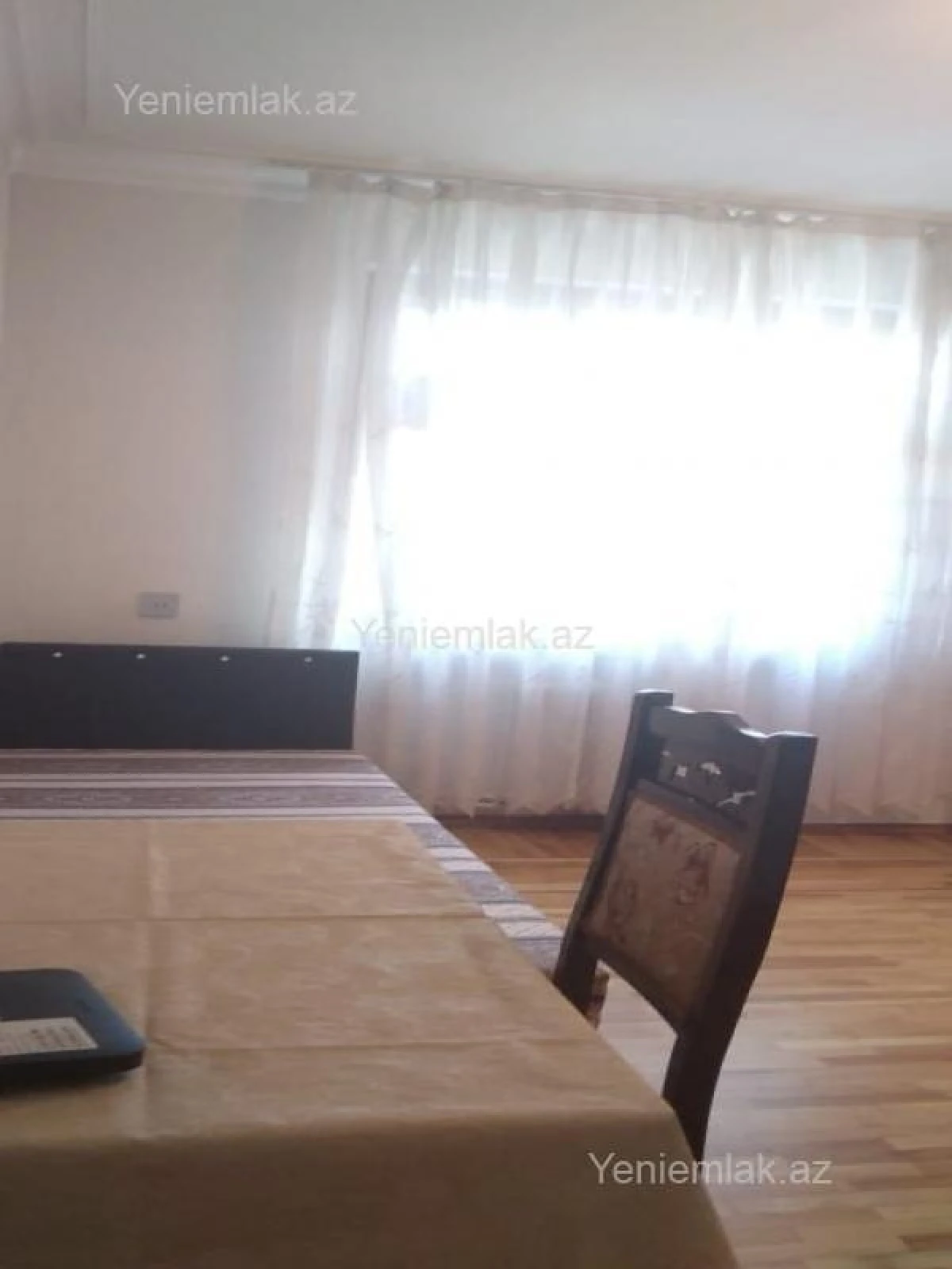 Satılır 3 otaqlı köhnə tikili 75 m²