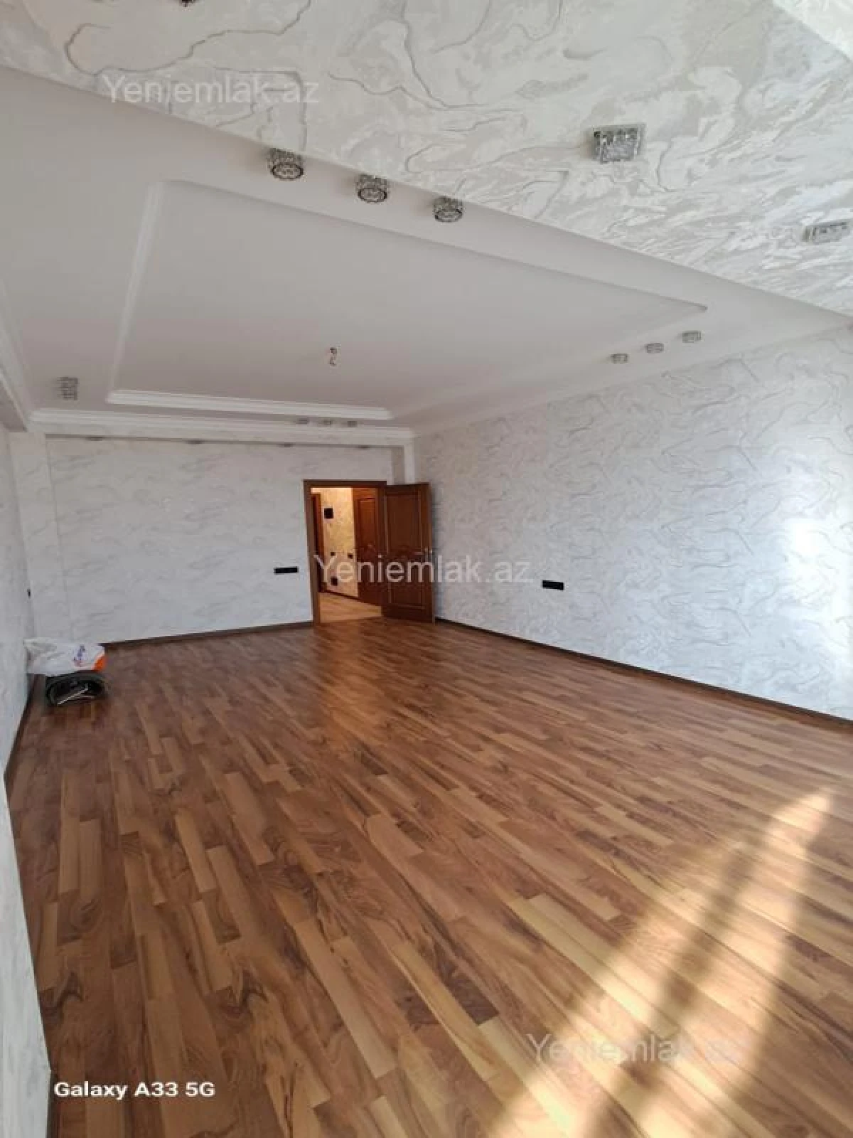 Satılır 2 otaqlı yeni tikili 74 m²
