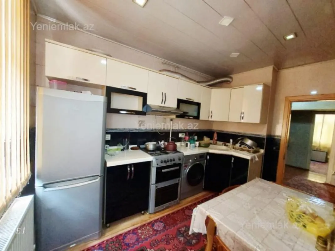 Satılır 3 otaqlı köhnə tikili 69 m²
