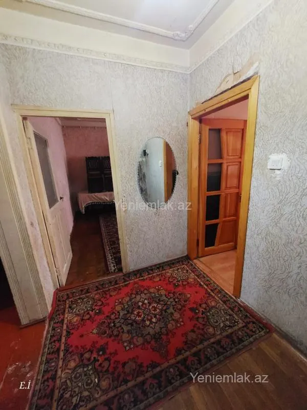 Satılır 3 otaqlı köhnə tikili 69 m²